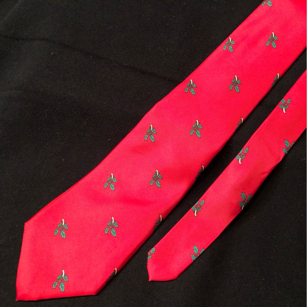 Tie One On offers Bright Red Holiday Tie in 100% Silk from John Henry